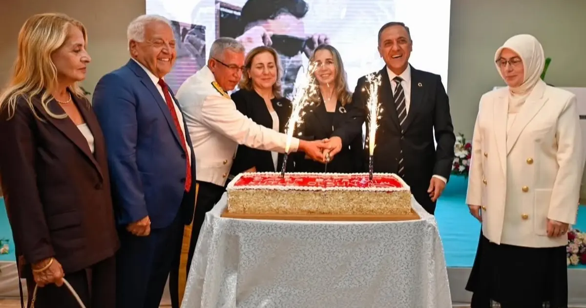 Vali Usta’ın ev sahipliğinde Zafer Bayramı Kabul Töreni düzenlendi