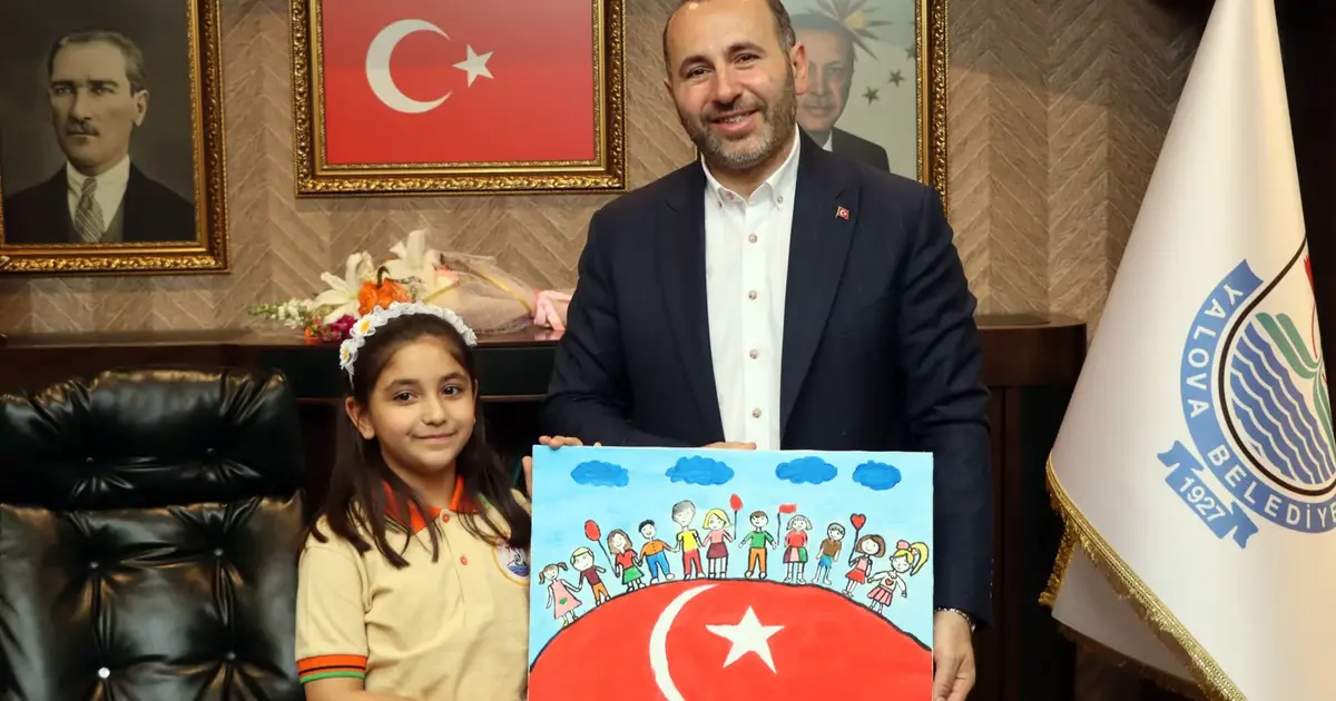 Tutuk Başkan Tutuk koltuğu çocuklara devretti