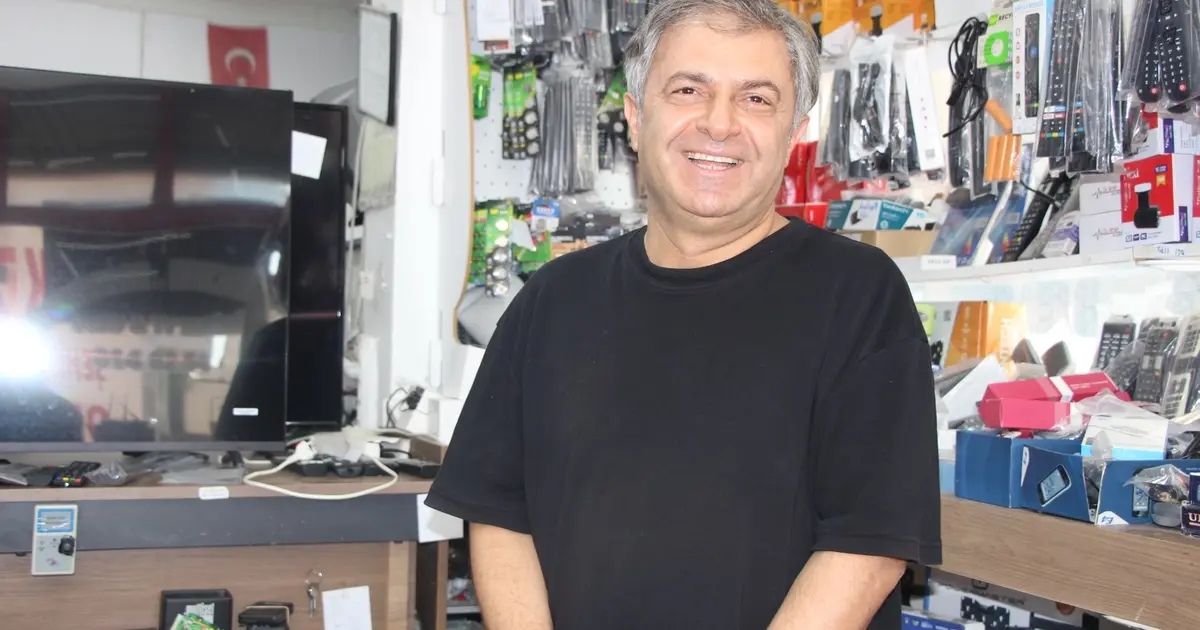 Televizyon yayınları gitti, vatandaşlar televizyonculara akın etti