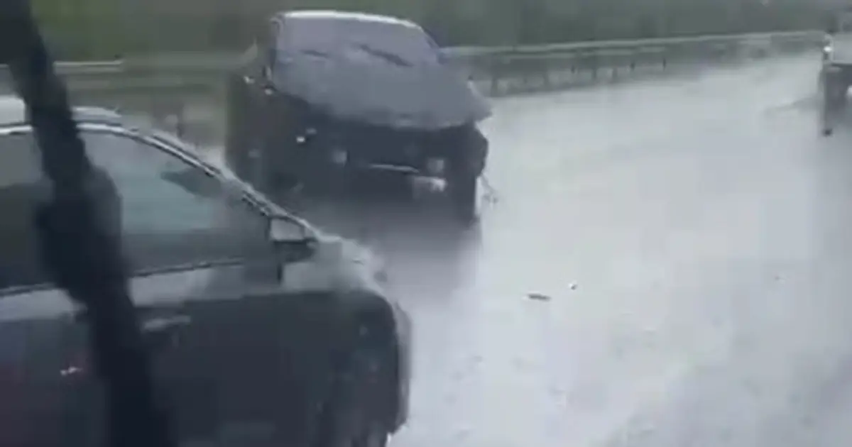 Gebze- İzmir Otoyolunda sağanak yağış sonrası feci kaza!