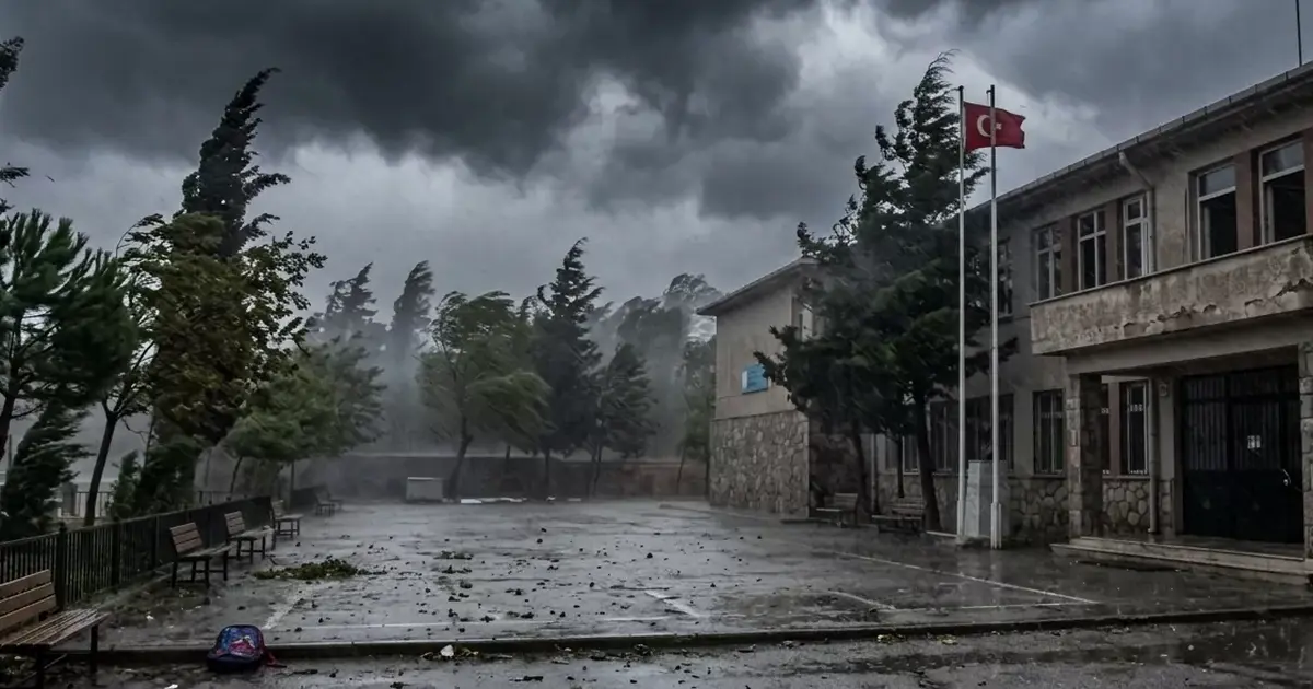 Vali Usta'dan flaş açıklama! Yalova'da okul tatili uzatıldı mı?