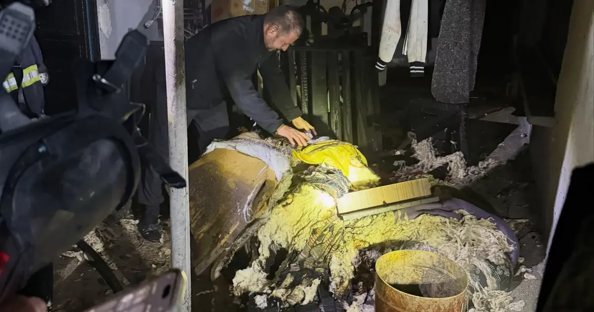Yalova’da alevlere teslim olan müstakil ev küle döndü