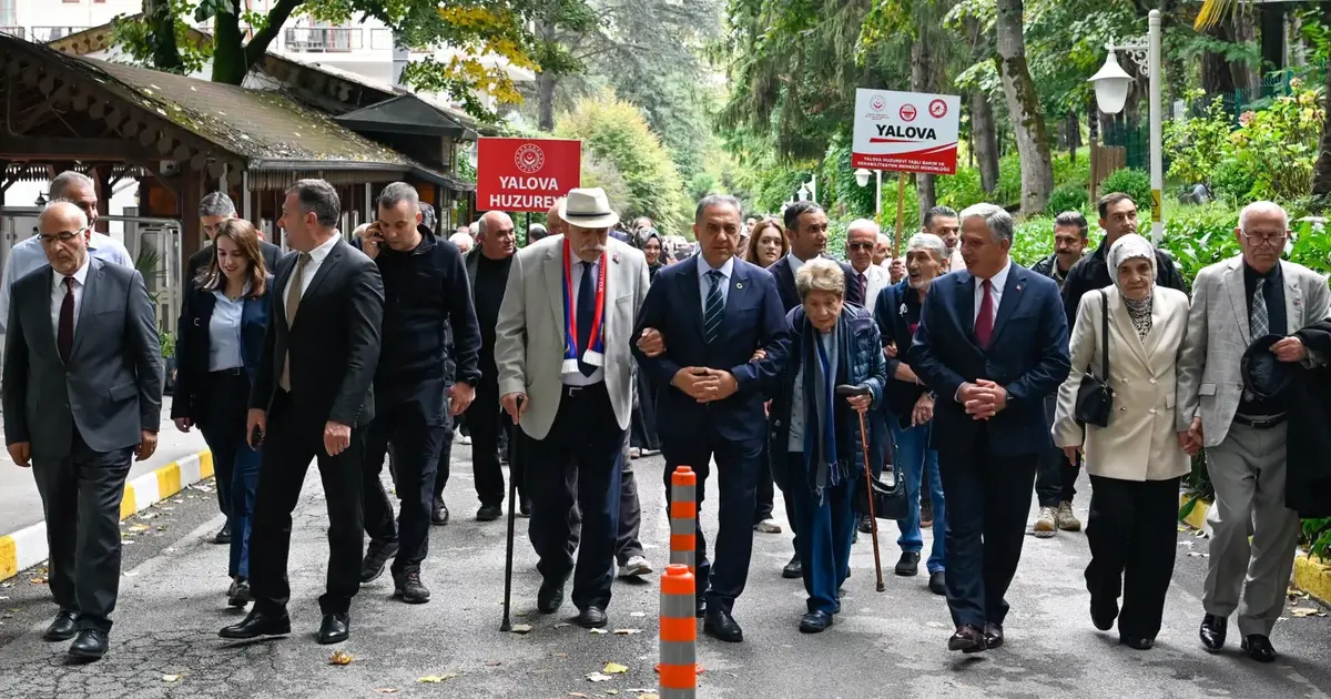 Yalova Valisi Usta yaşlıları unutmadı!