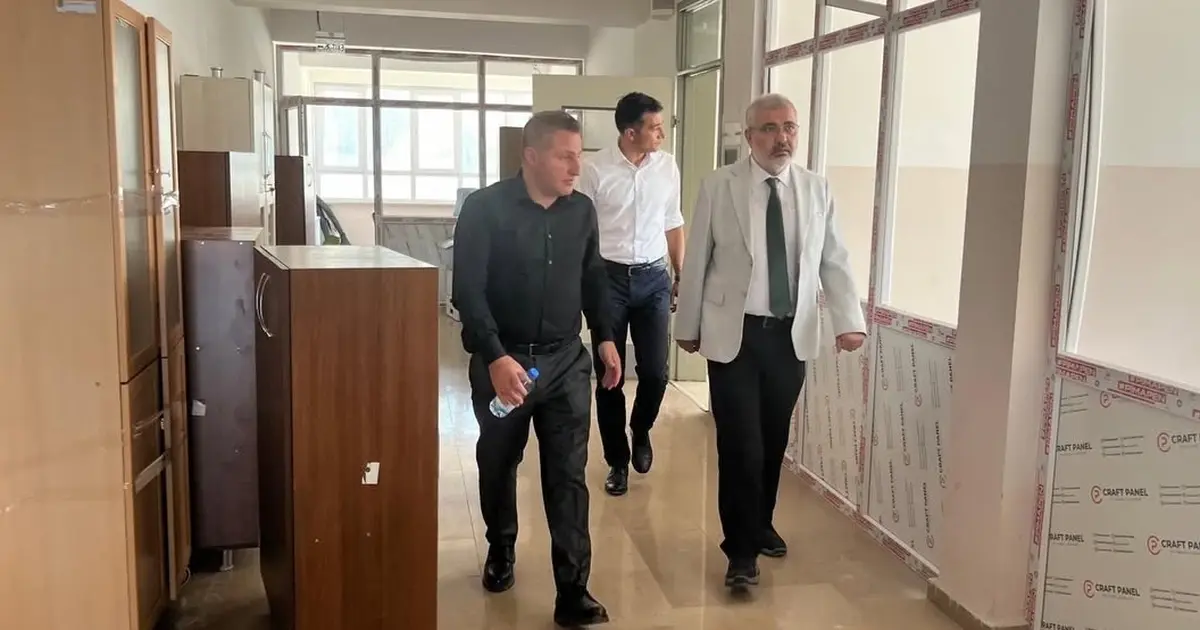 Yılmaz, okullardaki yeni sezon hazırlıklarını inceledi