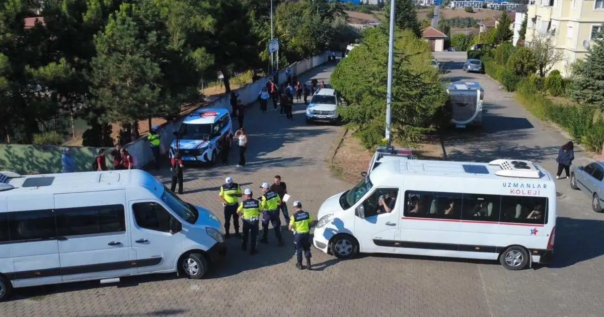 Jandarma Yalova'da okulların çevresinde kuş uçurmuyor