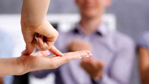 Aile ve Sosyal Hizmetler Bakanlığı 25 işaret dili tercümanı alacak