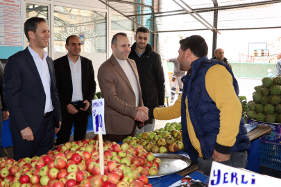 BAŞKAN TUTUK, CUMARTESİ PAZARIN’NDA