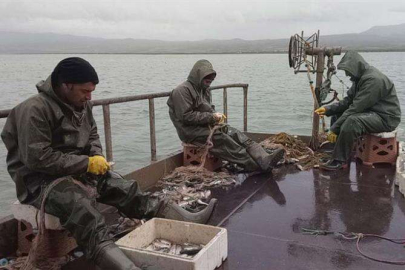 Endüstriyel balık avı yasağı başladı