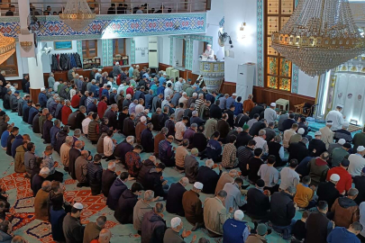 Kadir Gecesi, Yalova Camilerinde Dualar İle İdrak Edildi