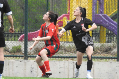 Yalovaspor Kadın Futbol Takımı fark yedi