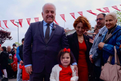 Becan, protokolü değil halkı tercih etti