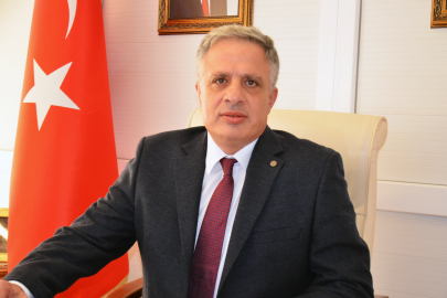 “Çanakkale ruhuyla yeniden kendimizi bulmuş olmanın gururunu yaşıyoruz”