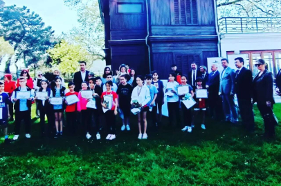 YÜRÜYEN KÖŞK DERNEĞİ’NDEN 23 NİSAN’DA ANLAMLI PROJE