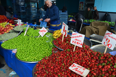 Yalova Pazarında Kirazın Kilosu 800 TL!