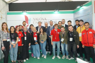 Rektör Bahçekapılı öğrencileri yalnız bırakmadı