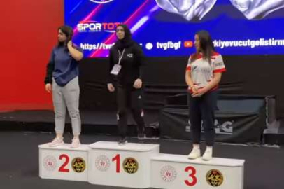 Yalovalı Nisa Camadan’dan çifte şampiyonluk