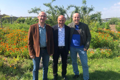 Başkan Oral, sınıf arkadaşlarını ağırladı