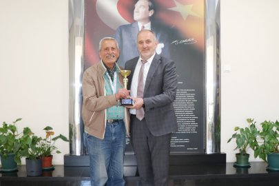 Küçükali, kupası ile Soyer’i ziyaret etti