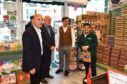 AK Parti Altınova, hız kesmeden devam ediyor