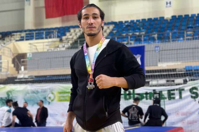 Yalova Üniversitesi’nden wushuda gümüş madalya