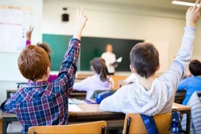 15 MAYIS’TA OKULLAR TATİL