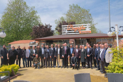 AK PARTİ HEYETİ KAHVALTI PROGRAMLARINI SÜRDÜRÜYOR