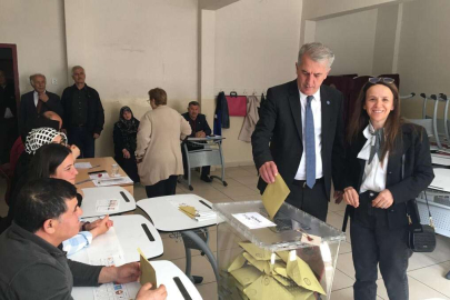 Memleket Partisi Yalova Milletvekili Adayı Ertan Şener Oyunu Kullandı