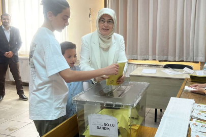 Meliha Akyol da sandık başındaydı