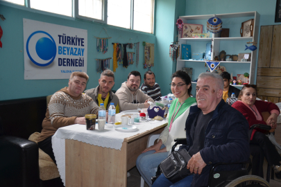 ENGELSİZ BİR YAŞAM İÇİN MÜCADELE VERİYORLAR