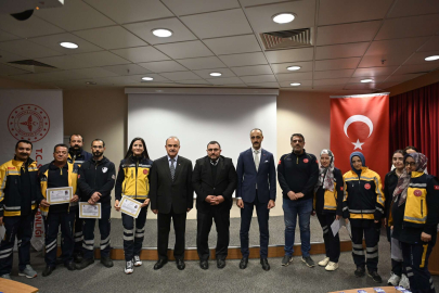 YALOVA İL SAĞLIK MÜDÜRLÜĞÜ ÖDÜL TÖRENİ DÜZENLEDİ