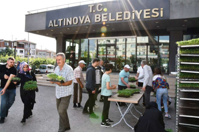 Altınova'dan Çıkan Ata tohumları Toprakla Buluşmaya Devam Ediyor