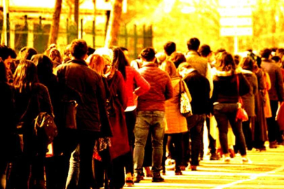 Yılın İlk Çeyreğinde  İşsizlik yüzde 9,9 oldu