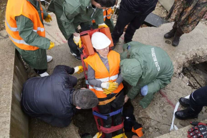AFAD, YALOVA ÜNİVERSİTESİ GÖNÜLLÜLERİNE UYGULAMALI EĞİTİM VERDİ