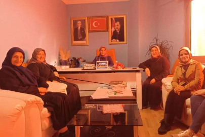 AK Parti Kadın Kolları Haftalık Olağan Toplantısını Gerçekleştirdi