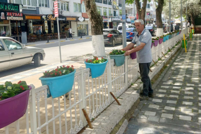 Park ve bahçeler için yaz hazırlığı başladı