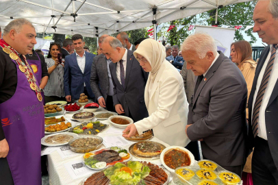 YÜRÜYEN KÖŞK'TE TÜRK MUTFAĞI TANITILDI