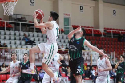 YEŞİL MAVİ YALOVASPOR’DAN MUHTEŞEM PERFORMANS