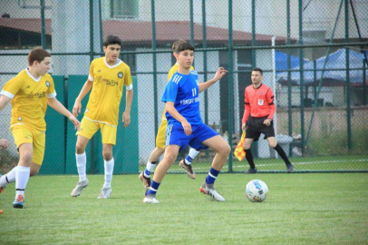 Yeşilovaspor:1 Acarspor:3  ACAR UMUTLARINI SON HAFTAYA TAŞIDI