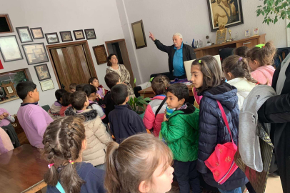 Miniklerden efsane güreşçi Sırrı Acar’a ziyaret