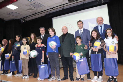 YALOVA İL MİLLİ EĞİTİM MÜDÜRÜ, YILSONU KONSERİNE KATILDI