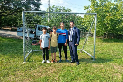 Çocuklar istiyor Canbay yapıyor