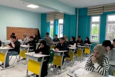 YALOVA'DA ÖĞRENCİLER LGS SINAVIYLA GELECEKLERİNE YÖN VERDİ
