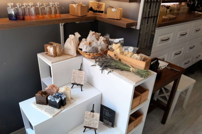 EL YAPIMI SABUNLARIN CİLDE FAYDASI SAYMAKLA BİTMİYOR