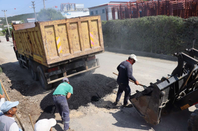 Subaşı’nda yollara sıcak asfalt ile yama yapılıyor