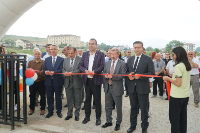 VEFİK ARICA BİLİM VE TEKNOLOJİ FESTİVALİNİN AÇILIŞINA KATILDI