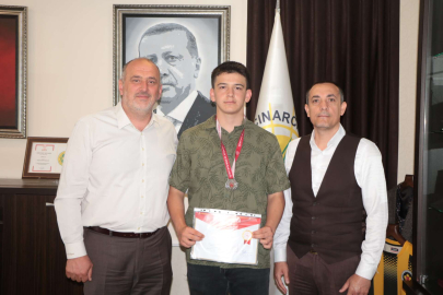 SOYER WUSHU OKUL SPORLARI TÜRKİYE 2.Sİ HASAN COŞGUN’U TEBRİK ETTİ