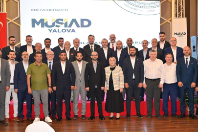 MÜSİAD gala yemeği protokolü bir araya geldi