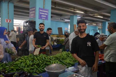 Pazaryerindeki hareketlilik esnafı memnun etti