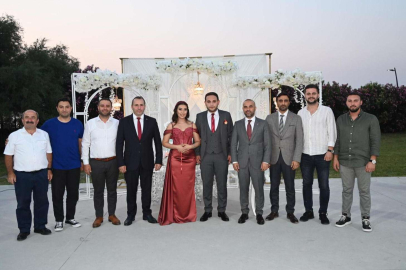 AK Parti Yalova İl Teşkilatı nişan töreninde bir araya geldi.