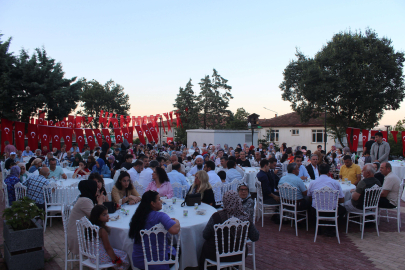 “15 Temmuz’u unutmayacak unutturmayacağız”